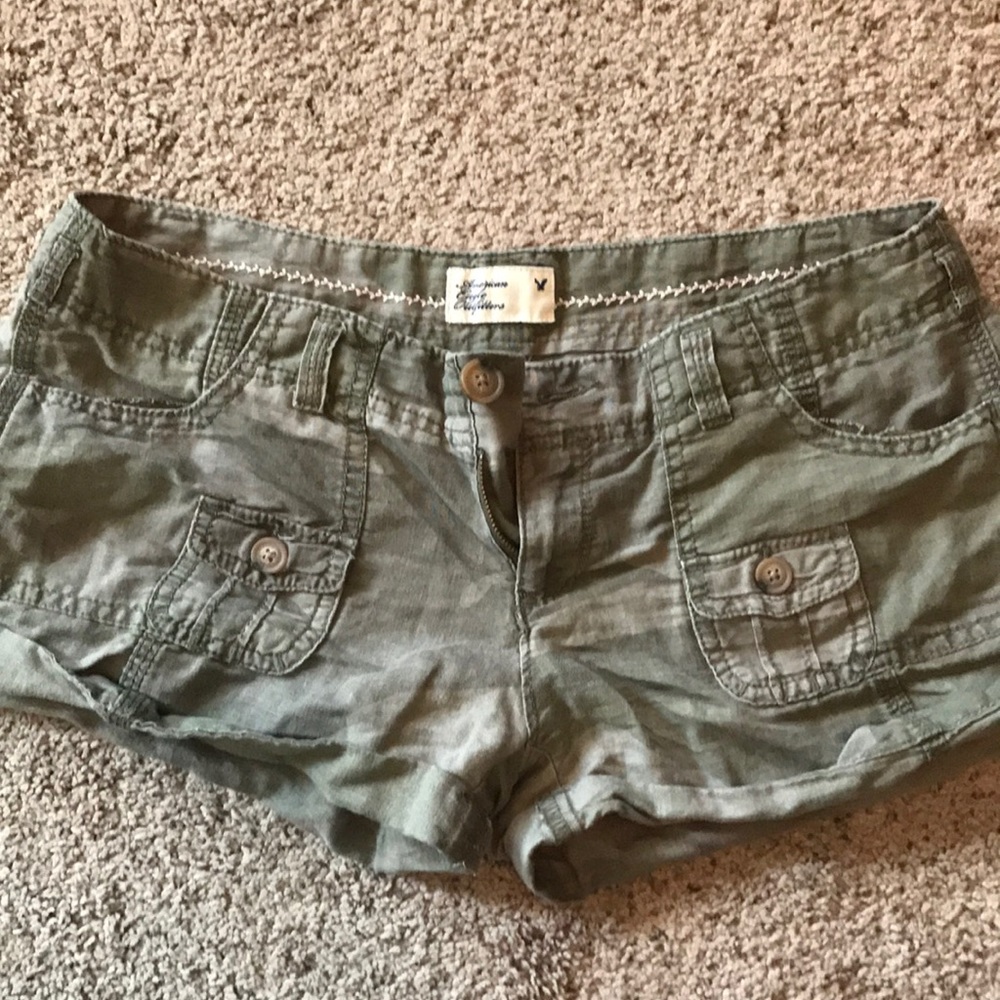 American Eagle camo shorts